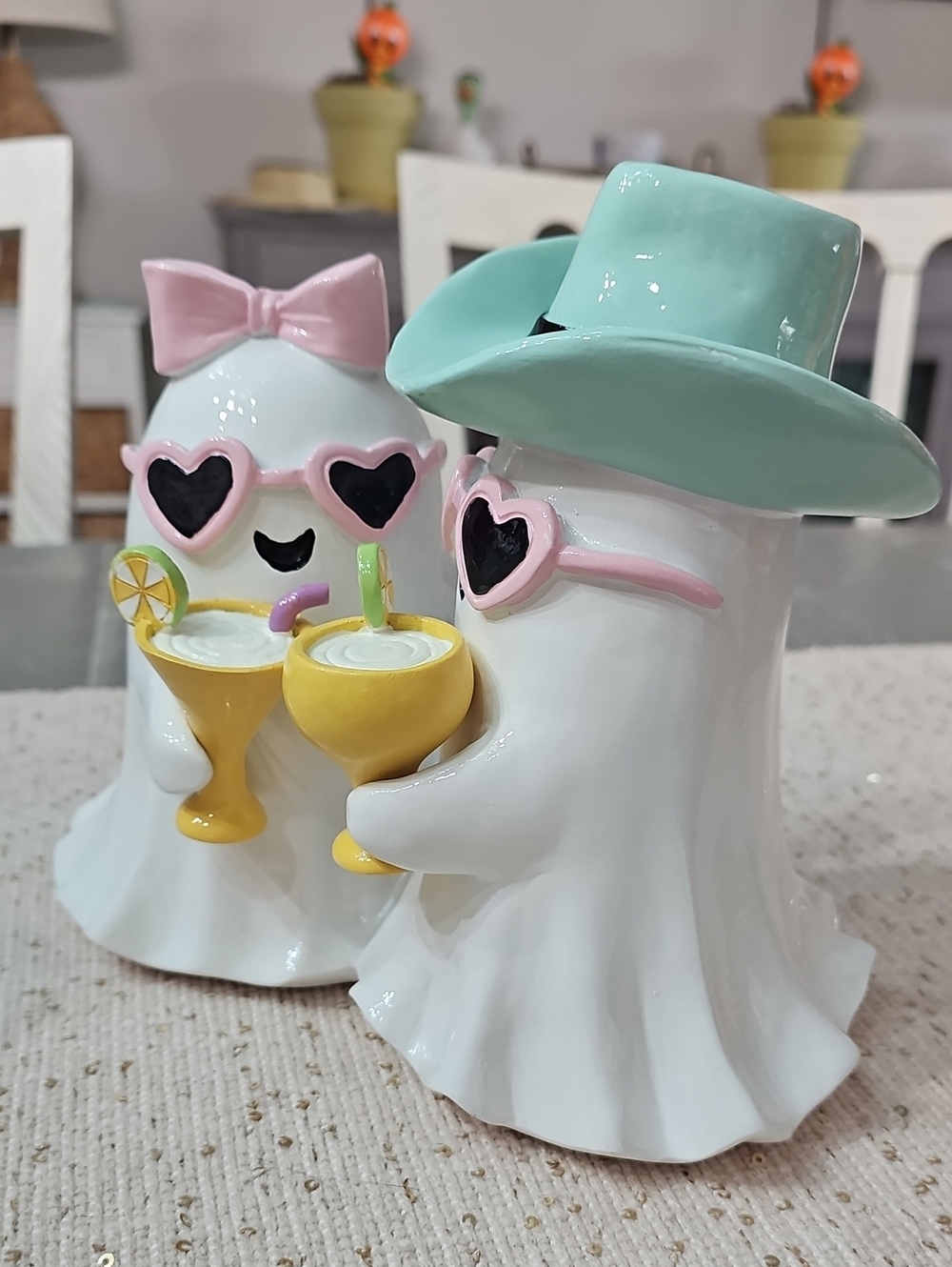 New! Summerween Cute Sunglasses Ghost Couple Holding Cocktails 👻🍹 - Picture 3 of 4